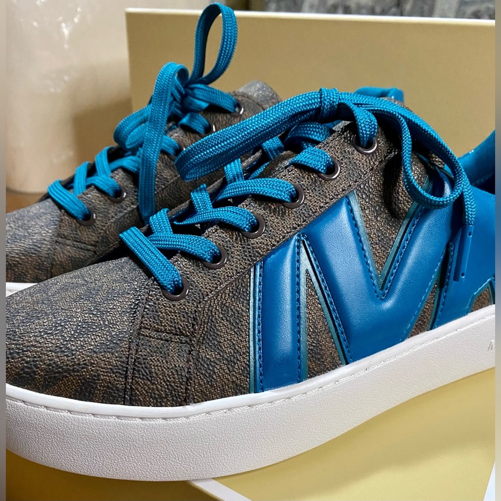 Michael Kors Poppy Lace Up Logo Sneakers